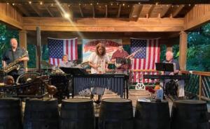 Grooving at Amber Falls Winery -- August 2021